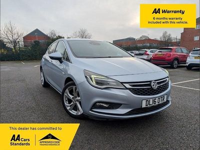 Used Vauxhall Astra SRi 136 HP (100 kW) 2016 Silver Hatchback