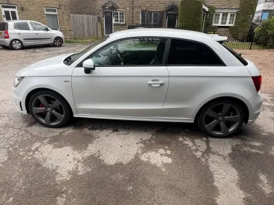 Used Audi A1 Black Edition 143 HP (105 kW) 2013 White Hatchback