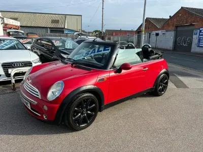 Used Mini Cooper Cabriolet 115 HP (84 kW) 2005 Red Cabriolet