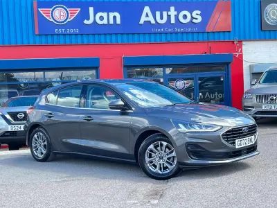 Usado Ford Focus Titanium 2023 Cinzento Citadino