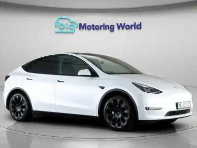 Used Tesla Model Y Long Range AWD 378 kW (514 HP) 2023 White SUV