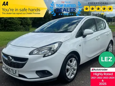 Used Vauxhall Corsa Design Edition 90 HP (66 kW) 2015 White Hatchback