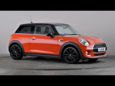 Used Mini Cooper D Hatch 2018 Orange Hatchback