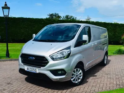 Used Ford Transit Custom Limited 130 HP (95 kW) 2023 Silver Van