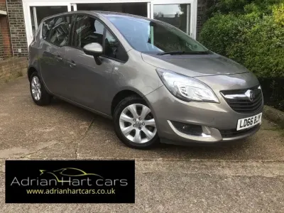 Używany Vauxhall Meriva 2016 Brązowy Minivan