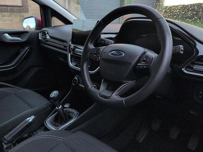 Used Ford Fiesta Titanium 100 HP (73 kW) 2019 Red Hatchback