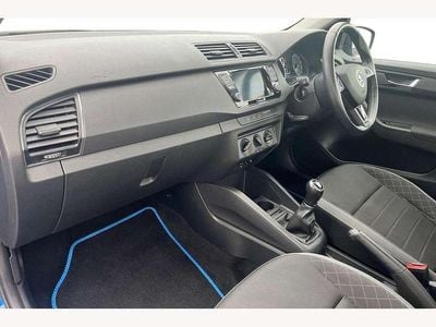 Used Skoda Fabia Colour Edition 95 HP (69 kW) 2020 Blue Hatchback