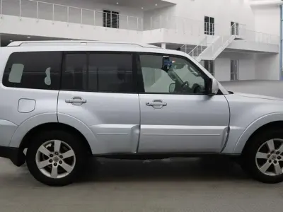 Used Mitsubishi Shogun Warrior 2009 Silver SUV