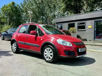 Used Suzuki SX4 SZ3 120 HP (88 kW) 2013 Red Hatchback