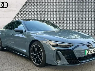 Used Audi e-tron GT quattro Comfort 369 kW (503 HP) 2025 Grey Sedan