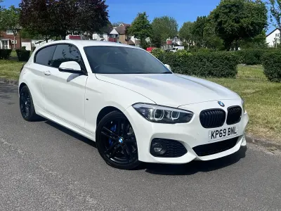 Usado BMW 118 Efficient Dynamics 2019 Blanco Utilitario