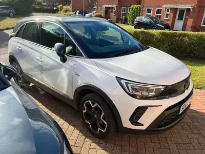 Used Vauxhall Crossland Ultimate 130 HP (95 kW) 2022 White SUV