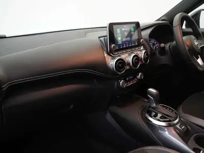 Used Nissan Juke N-Connecta 143 HP (105 kW) 2023 Grey SUV