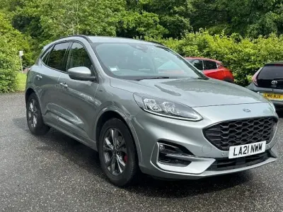Käytetty Ford Kuga ST-Line 150 HP (110 kW) 2023 Katumaasturi