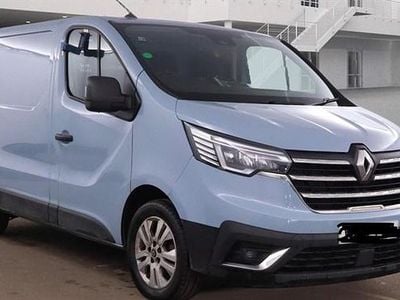 Cumulus blue Used 2022 Renault Trafic MPV | £11,993