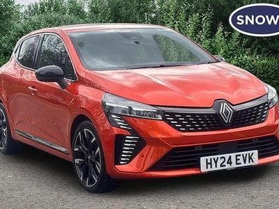 Used Renault Clio V Techno 143 HP (105 kW) 2024 Orange Hatchback