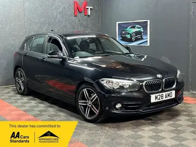 Used BMW 118 Sport Line 136 HP (100 kW) 2019 Black Hatchback