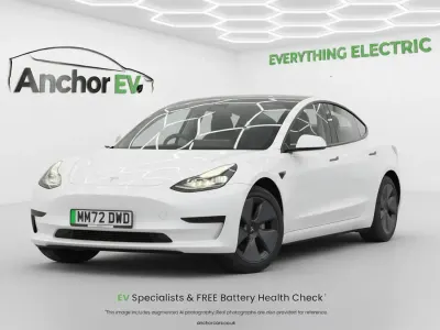 Usado Tesla Model 3 RWD 177 kW (241 CV) 2022 Blanco Berlina