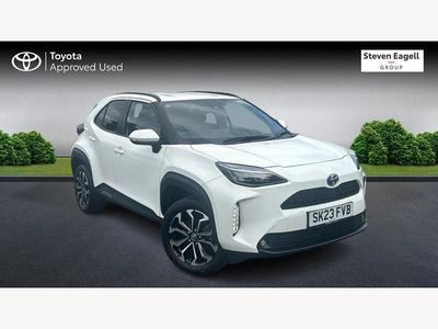 Used Toyota Yaris Hybrid Design 2023 White Hatchback