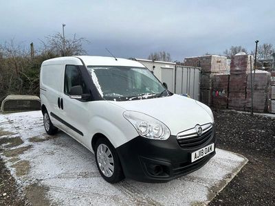 White Used 2018 Vauxhall Combo Van | £3,990 (Fair price)