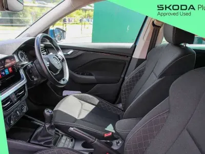 Used Skoda Kamiq SE Drive 147 HP (108 kW) 2021 Titan blue metallic SUV