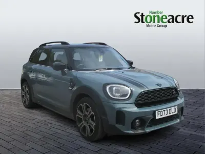 Używany Mini Cooper S Countryman Exclusive 176 KM (129 kW) 2023 Zielony SUV