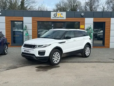Used Land Rover Range Rover evoque SE 2016 White Estate