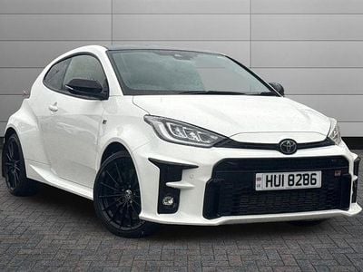 White Used 2021 Toyota Yaris Hatchback | £27,950 (Good price)