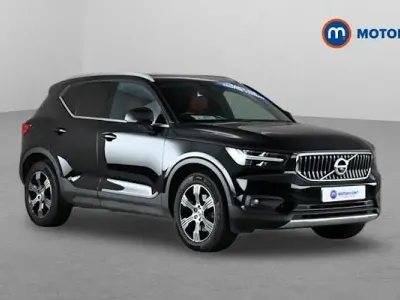 Begagnad Volvo XC40 Inscription 197 HK (144 kW) 2020 Svart SUV