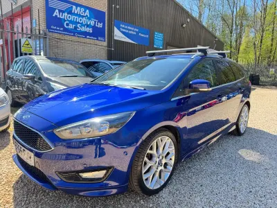 Used Ford Focus Zetec 120 HP (88 kW) 2015 Blue Estate