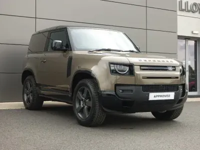 Used Land Rover Defender HSE Dynamic 2025 Brown SUV