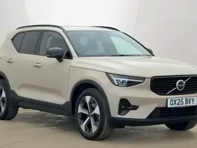 Usado Volvo XC40 Plus 194 HP (142 kW) 2026 SUV