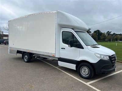 used Mercedes Sprinter 2.1 314 CDI 141 17ft Luton with Drop well Body .