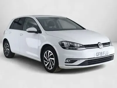 Used VW Golf VII Match 116 HP (85 kW) 2019 White Hatchback