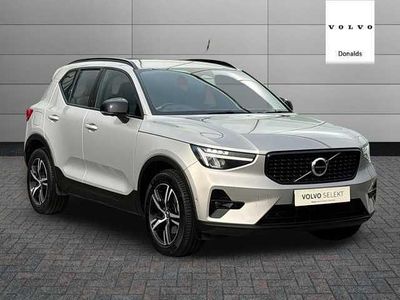 Usado Volvo XC40 Plus 161 CV (118 kW) 2023 Plateado SUV