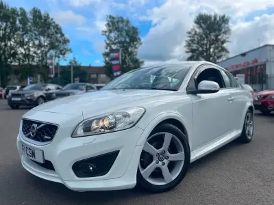 Used Volvo C30 R-Design 145 HP (106 kW) 2012 White Hatchback
