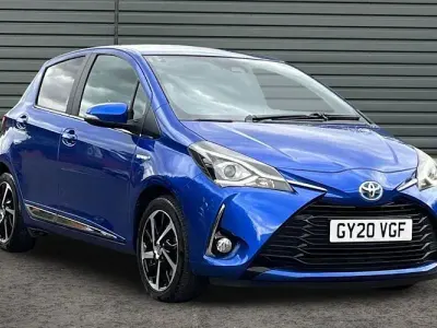 Used Toyota Yaris 101 HP (74 kW) 2020 Blue Hatchback