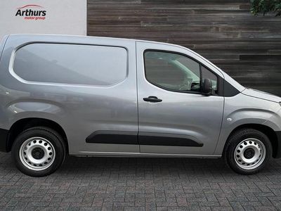 New Peugeot Partner 101 HP (74 kW) 2026 Blue MPV