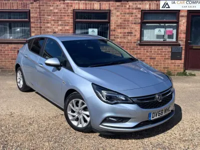 Używany Vauxhall Astra 110 KM (80 kW) 2019 Srebrny Hatchback