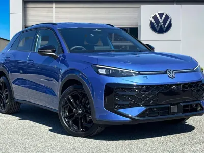 New VW T-Roc Cabriolet R-line 150 HP (110 kW) 2026 Blue SUV