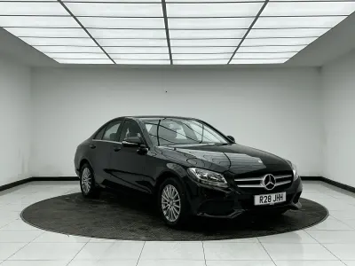 Begagnad Mercedes C200