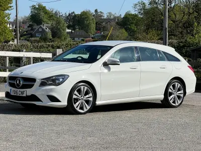 Usado Mercedes CLA200 2016 Branco Carrinha