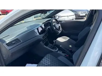 Used VW Polo R-line 95 HP (69 kW) 2023 White Hatchback