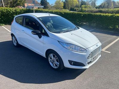 Used Ford Fiesta Zetec 2014 White Hatchback
