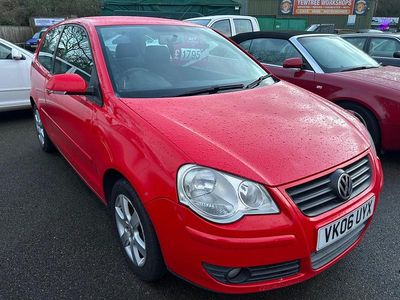 Used VW Polo S 55 HP (40 kW) 2006 Red Hatchback