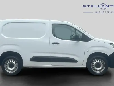 Used Peugeot Partner Premium 102 HP (75 kW) 2023 White MPV