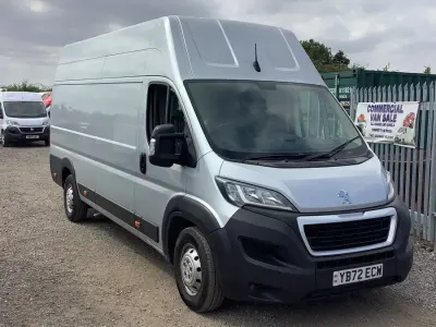 Used Peugeot Boxer 140 HP (102 kW) 2022 Silver Van
