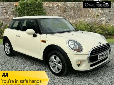 Used Mini Cooper Hatch 134 HP (98 kW) 2016 White Hatchback
