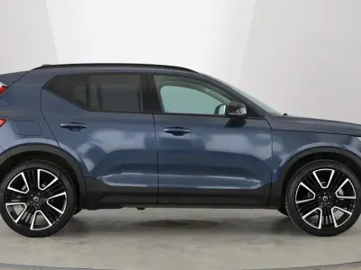 Used Volvo XC40 Ultra 161 HP (118 kW) 2025 Blue SUV