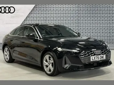 Usado Audi A5 Sport 200 CV (147 kW) 2025 Negro Berlina